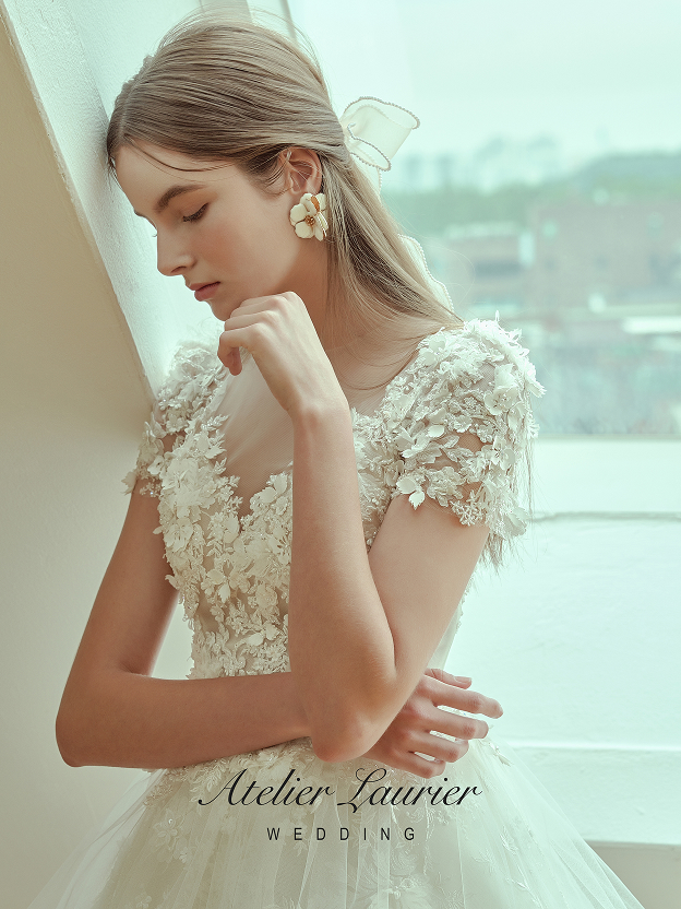 아뜰리에로리에 라피네브라이덜 드레스 이미지 1